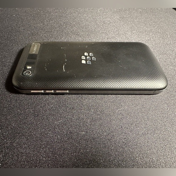 BlackBerry Classic (Rogers/Fido) - Picture 6 of 7